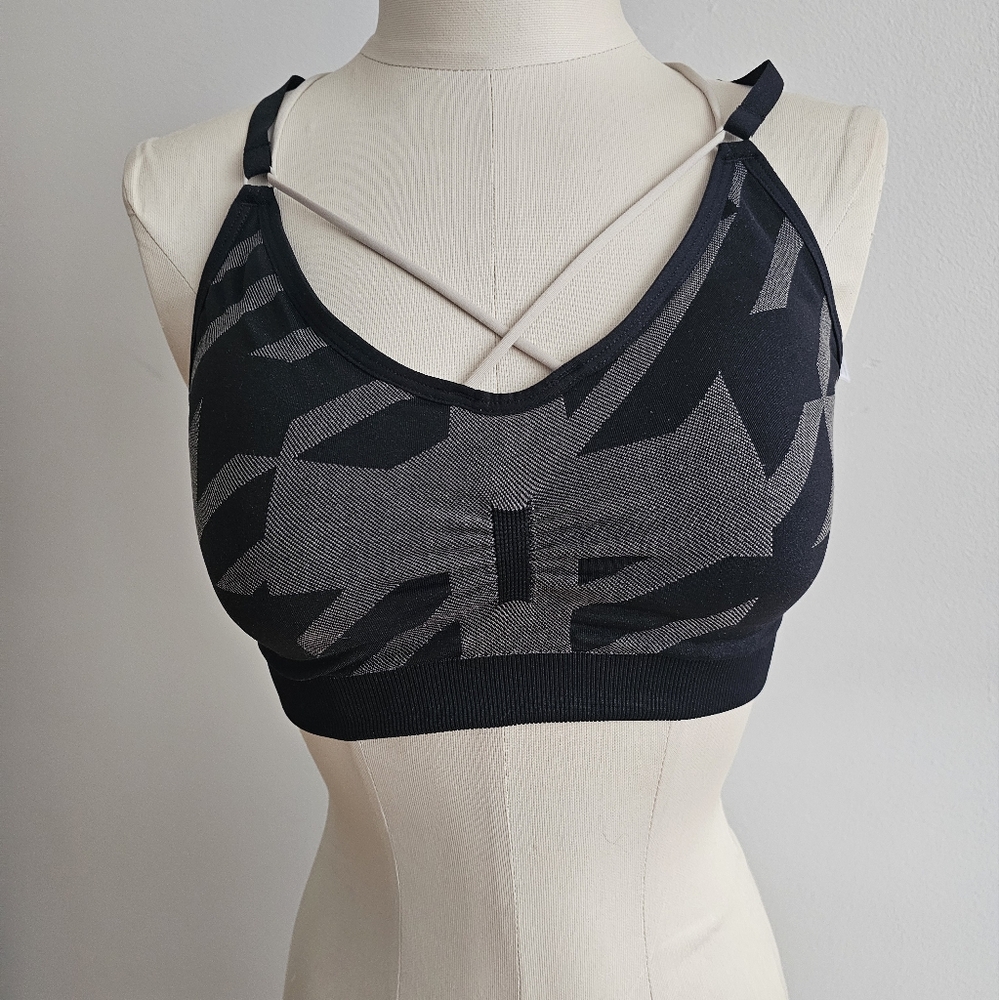 Black and Gray Women's Sports Bra